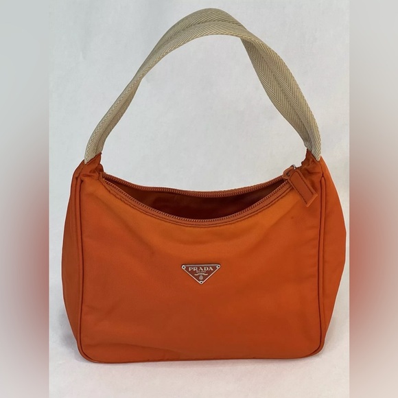 SOLD Fashion- Authentic PRADA mini shoulder bag . Includes authenticity card. - Picture 3 of 8